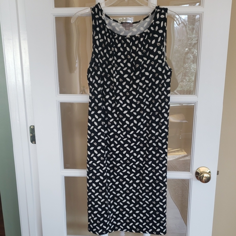 J. Jill Stretch Black and Creamy White Leaf Print Midi Dress Size: S